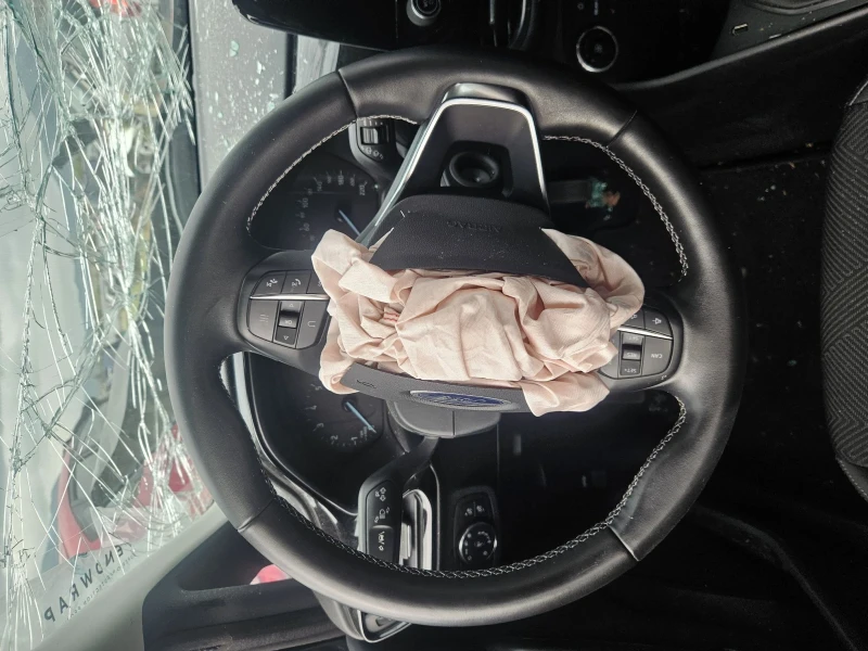 Ford Fiesta 1.0i, снимка 6 - Автомобили и джипове - 52035849