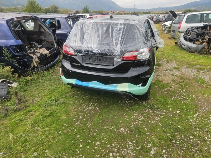 Ford Fiesta 1.0i, снимка 4 - Автомобили и джипове - 52035849