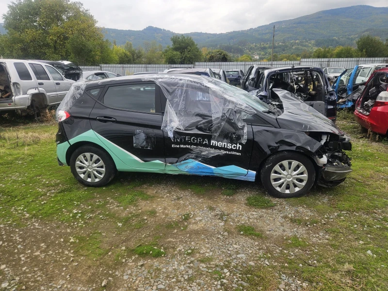 Ford Fiesta 1.0i, снимка 3 - Автомобили и джипове - 52035849