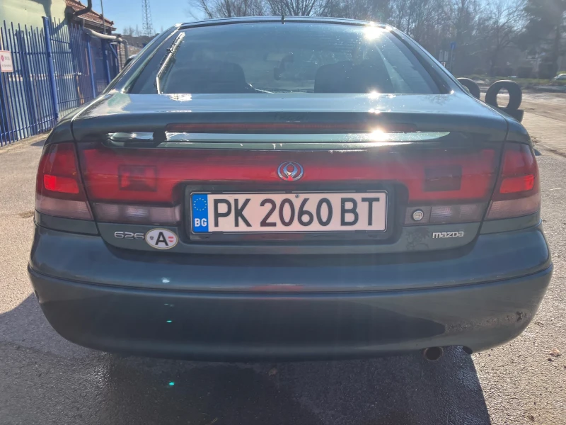Mazda 626 1.8 Уникат!, снимка 4 - Автомобили и джипове - 52716902