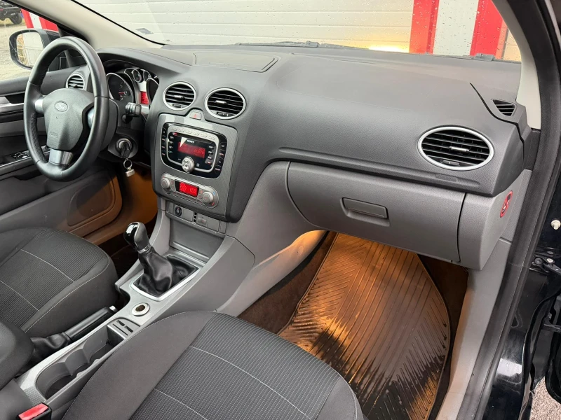 Ford Focus 2.0I KLIMATRONIK ЛИЗИНГ!!!, снимка 15 - Автомобили и джипове - 52495385