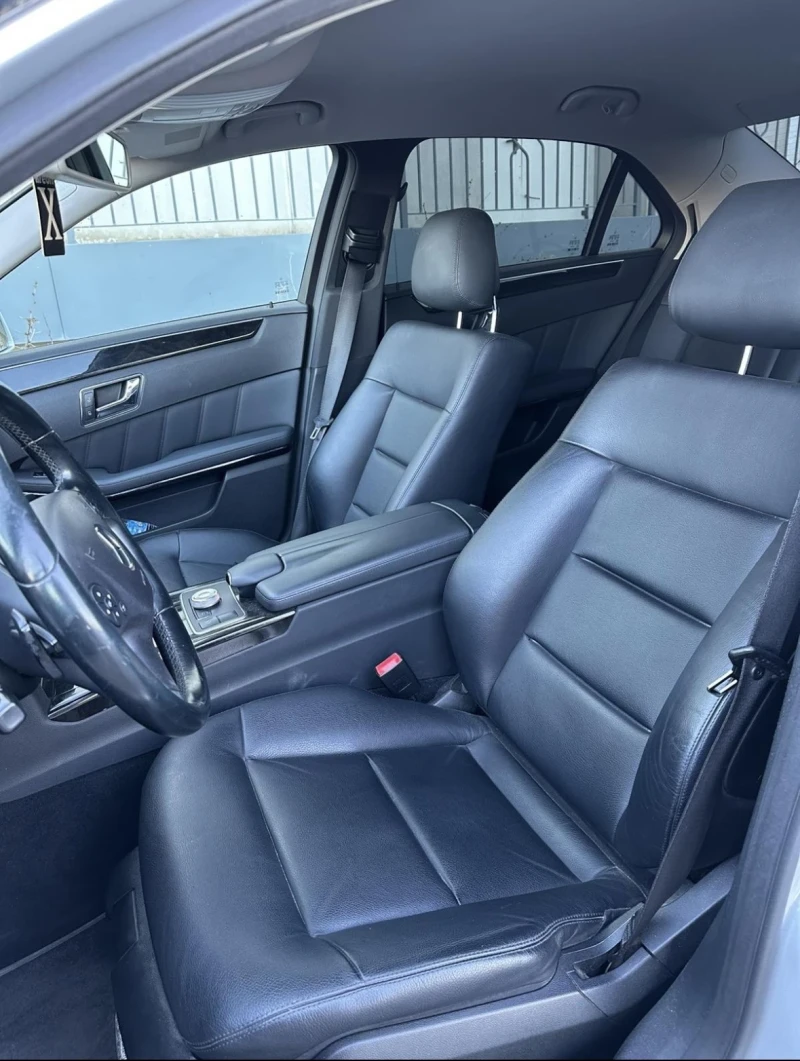 Mercedes-Benz E 350, снимка 4 - Автомобили и джипове - 53053196