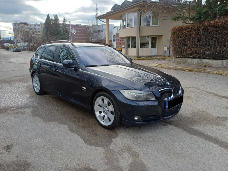 BMW 330 i XDrive Touring, снимка 7 - Автомобили и джипове - 53156344