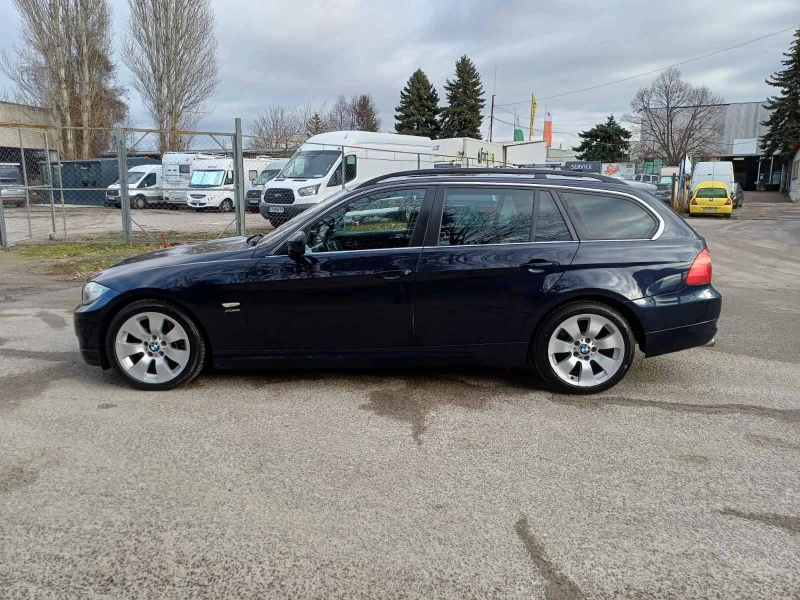 BMW 330 i XDrive Touring, снимка 2 - Автомобили и джипове - 53156344