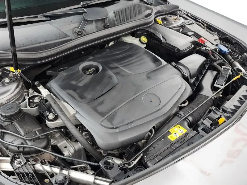 Mercedes-Benz CLA 2.5, снимка 6 - Автомобили и джипове - 54287609