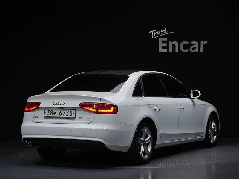 Audi A4 2.0 TDI, снимка 2 - Автомобили и джипове - 54550556