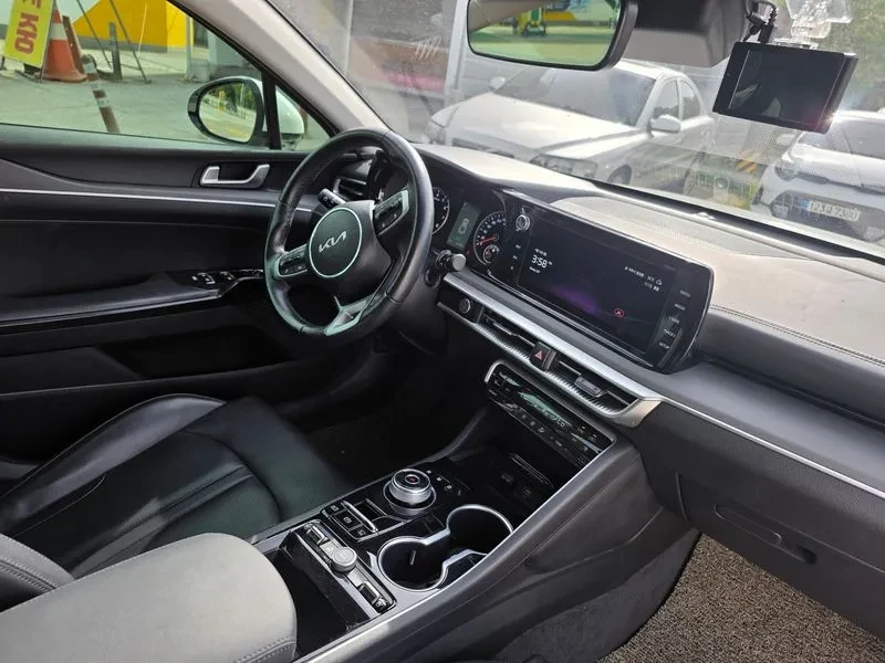 Kia K5 2.0 Lpi Trendy, снимка 14 - Автомобили и джипове - 55739455
