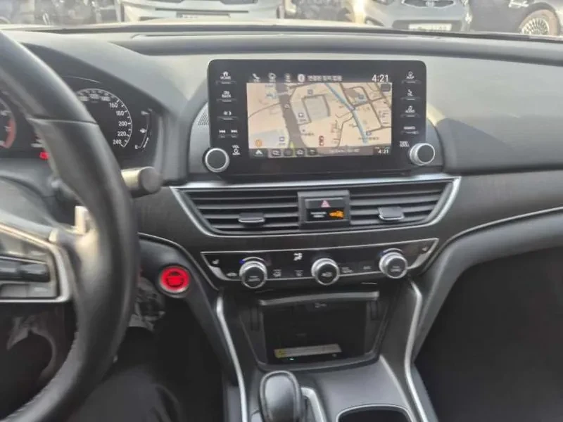 Honda Accord 1.5 Turbo, снимка 10 - Автомобили и джипове - 55882581