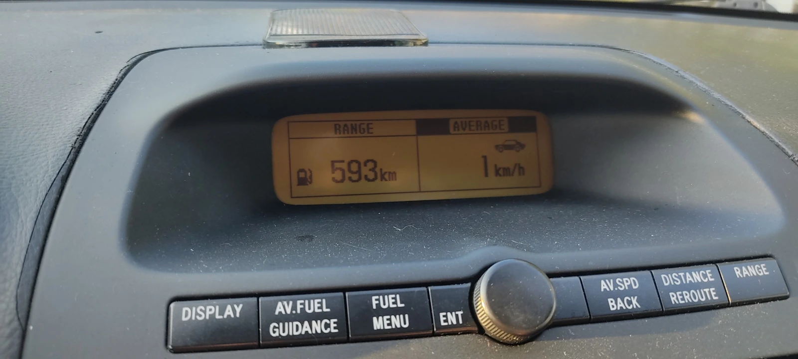 Toyota Avensis 1.8 - изображение 8