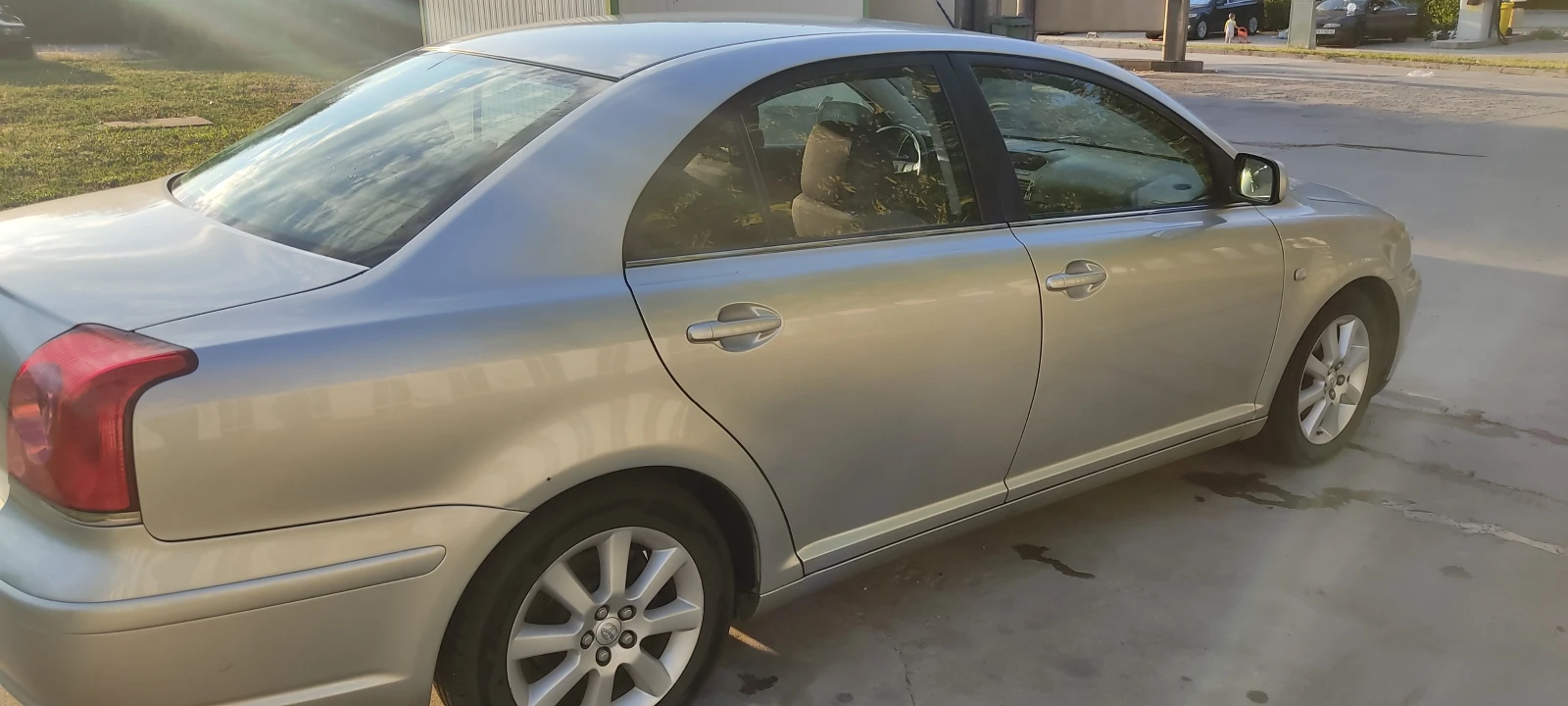 Toyota Avensis 1.8 - изображение 2