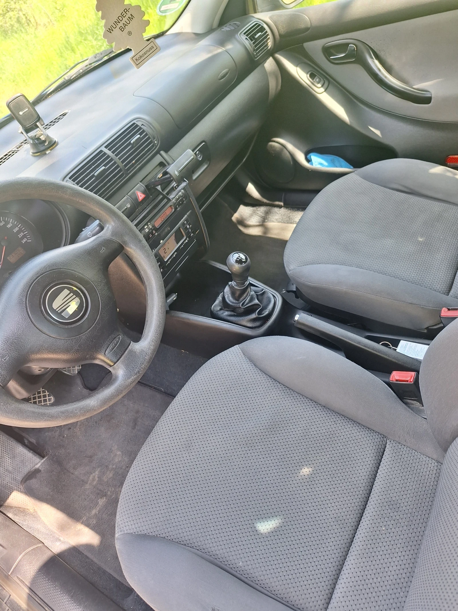 Seat Leon 1.6 16v 105К.С - изображение 6