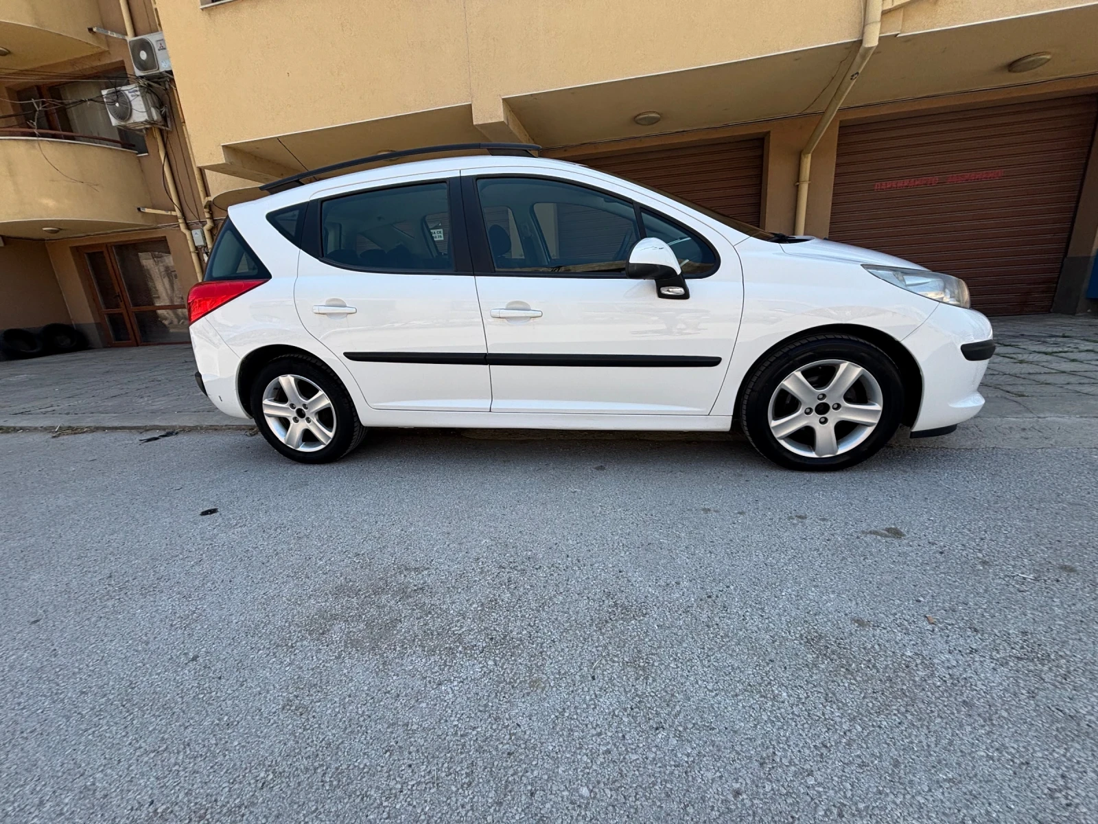 Peugeot 207 SW 1.4 Бензин + газ. - изображение 6