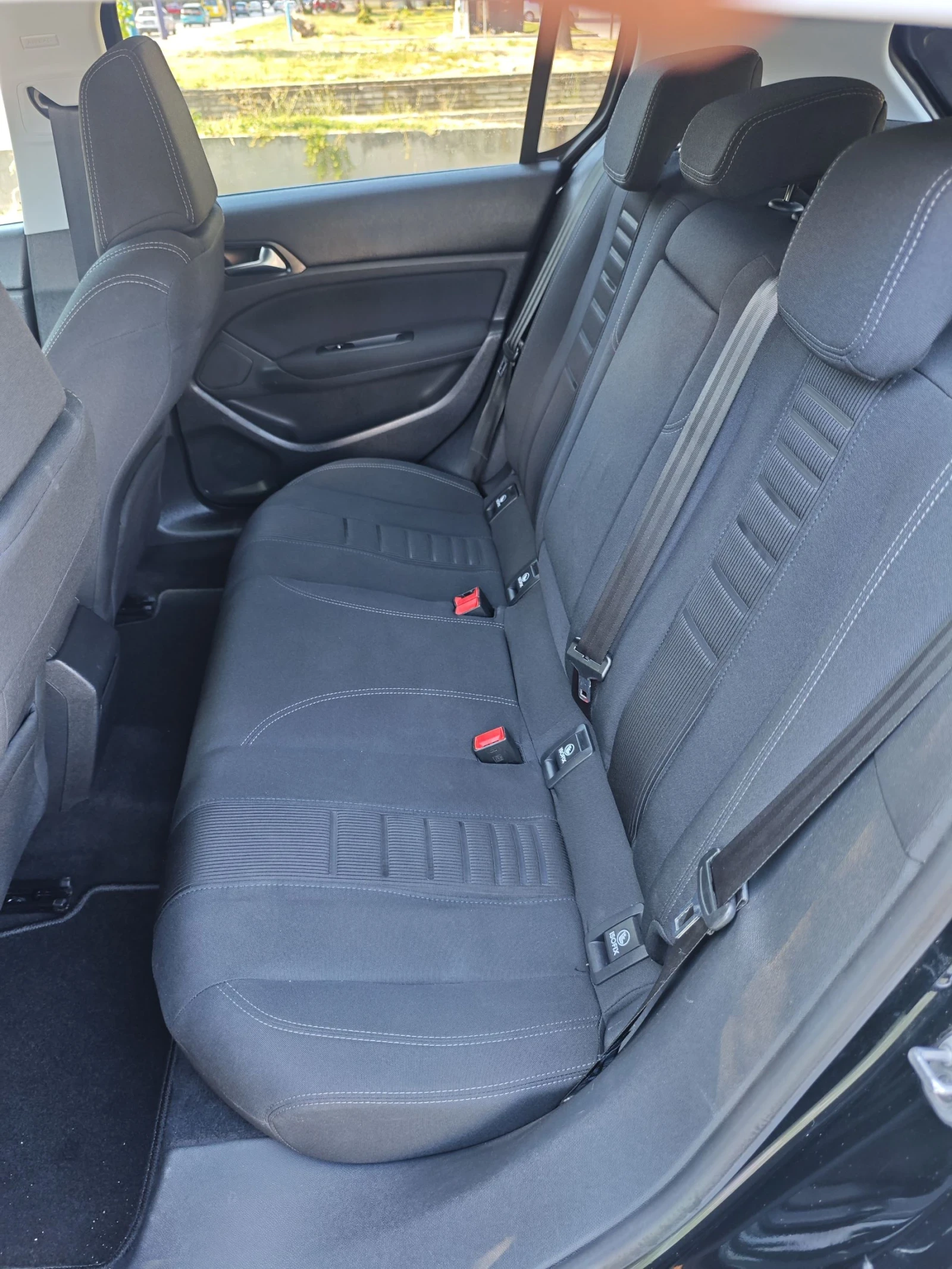 Peugeot 308 1.6 e-HDI 115k.c. Allure LED NAVI   | Mobile.bg   14