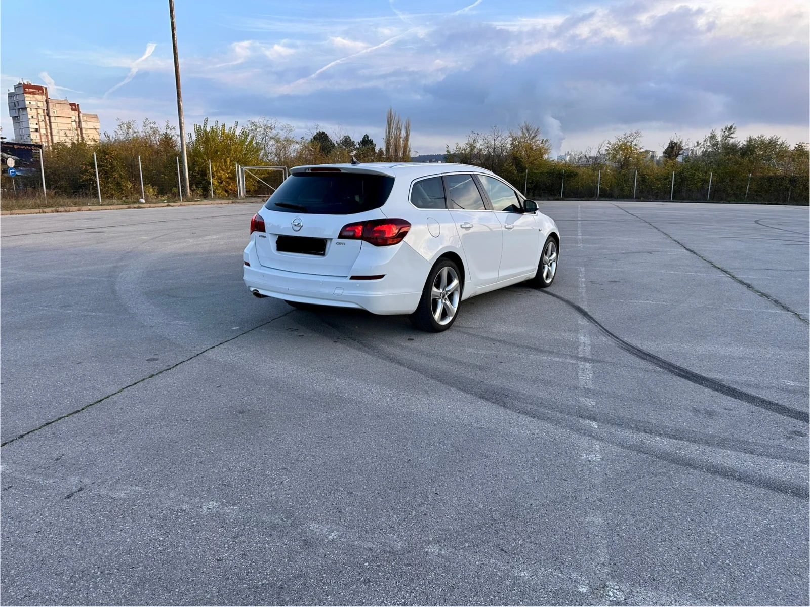 Opel Astra J - изображение 4