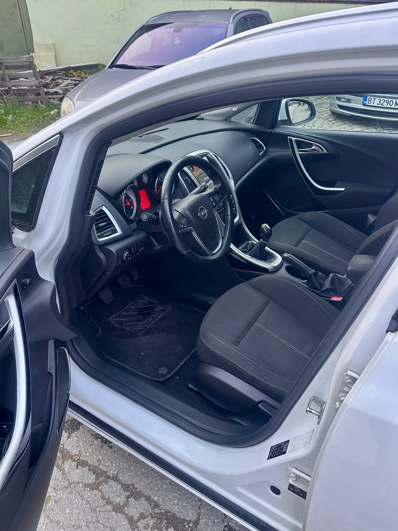 Opel Astra J - изображение 6