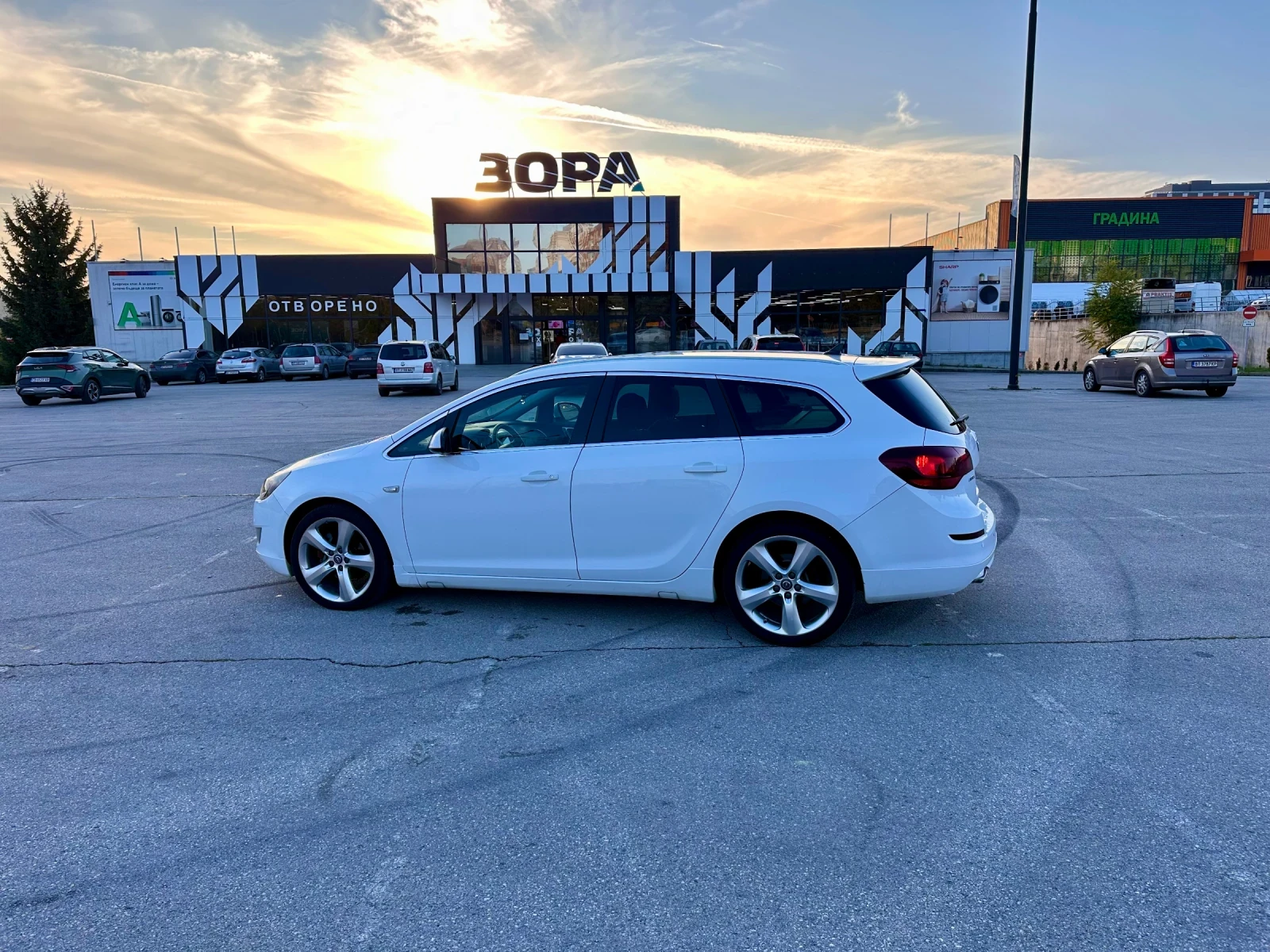 Opel Astra J - изображение 5