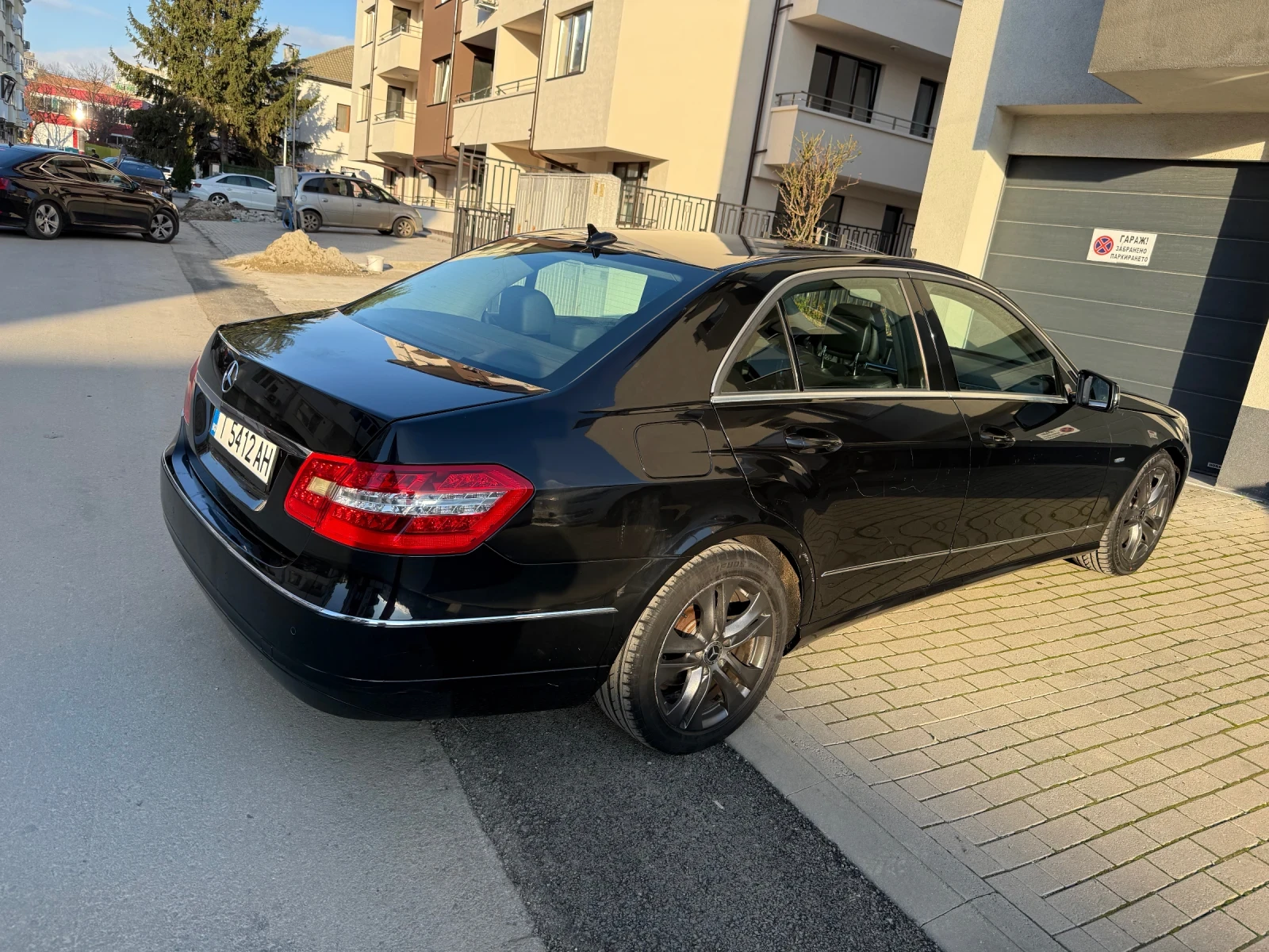 Mercedes-Benz E 220  - изображение 3