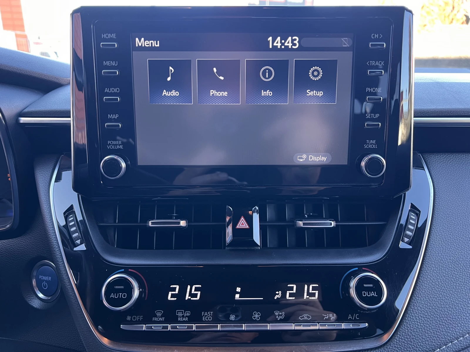 Toyota Corolla EXECUTIVE/1.8/HYBRID/122�.�./AT/�������� | Mobile.bg � ����������� 13