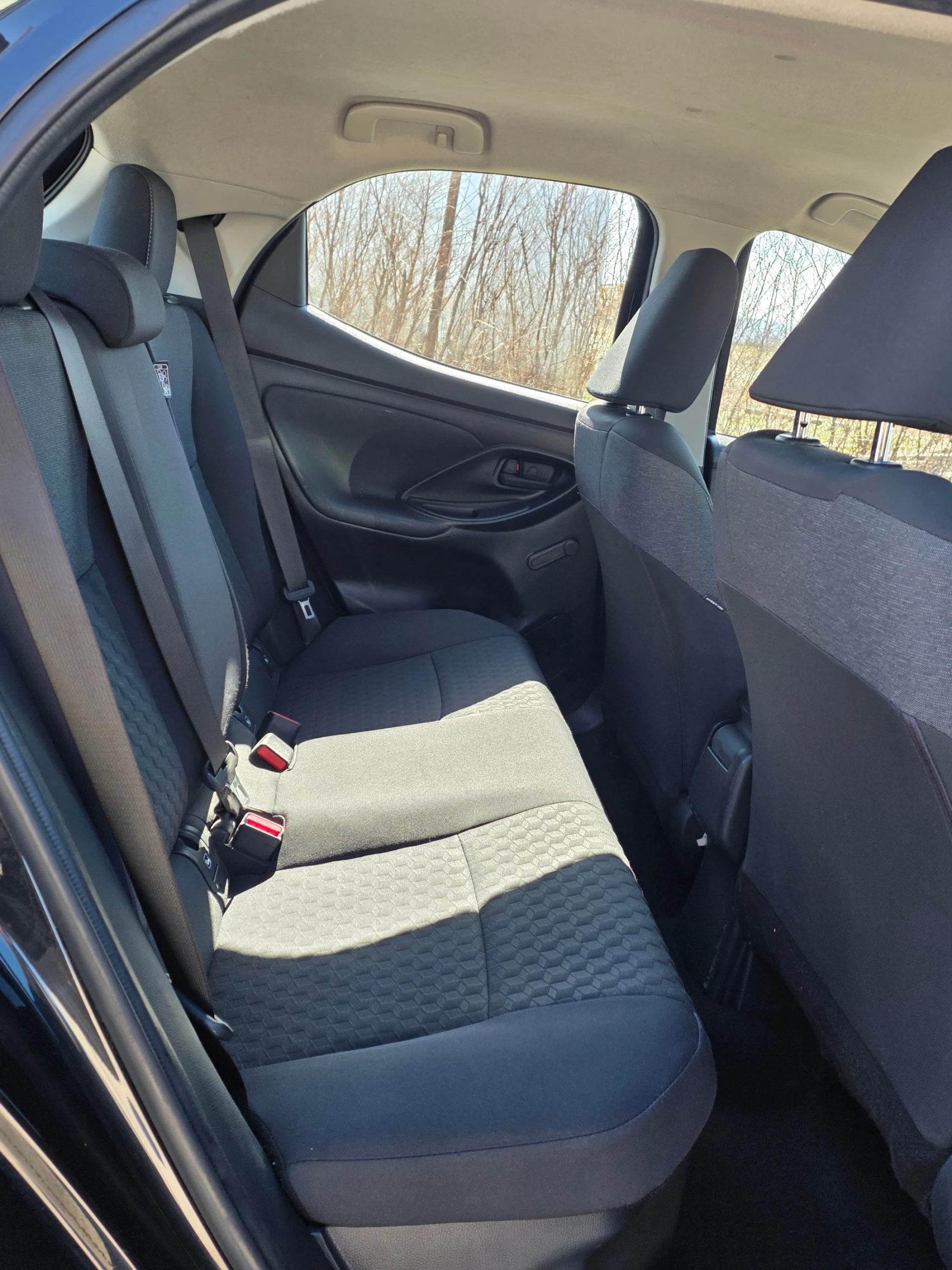 Toyota Yaris 116h France Business 5p + Stage Hybrid Acade | Mobile.bg � ����������� 15