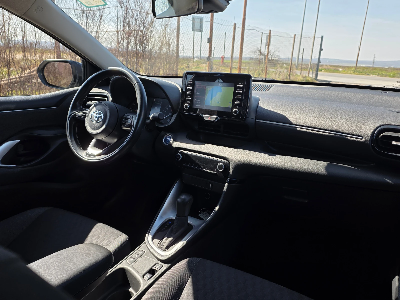 Toyota Yaris 116h France Business 5p + Stage Hybrid Acade | Mobile.bg � ����������� 12