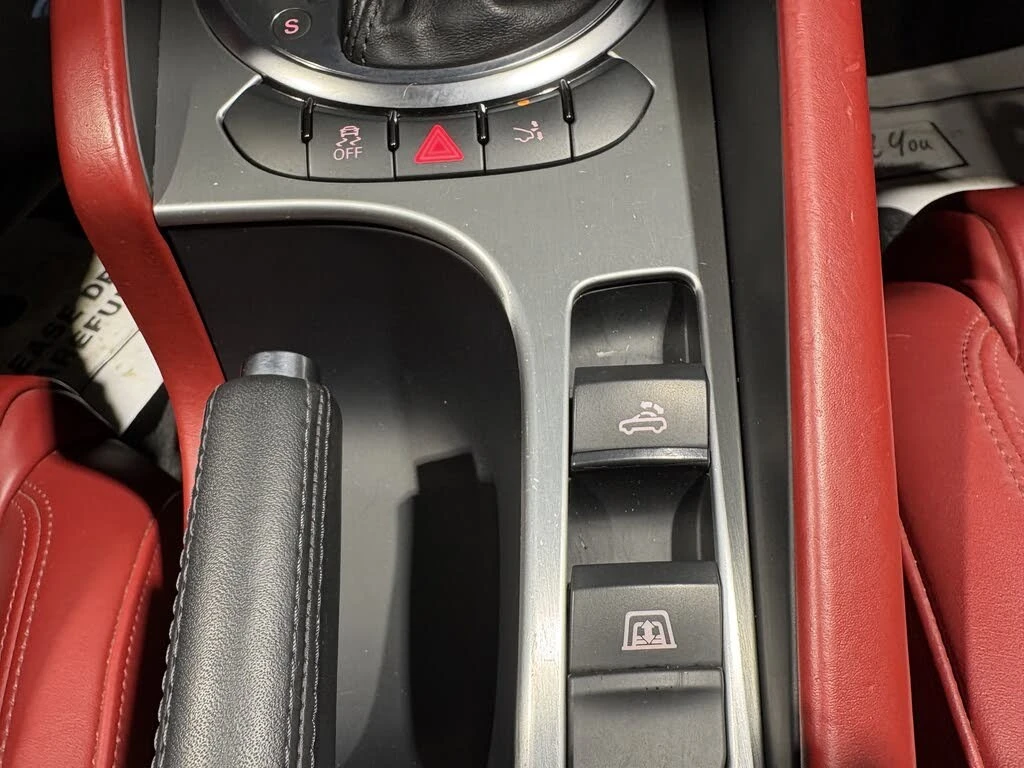 Audi Tt 2.0T* quattro* Roadster* AвтоКредит * (ЦЕНА ДО БГ), снимка 16 - Автомобили и джипове - 54003492