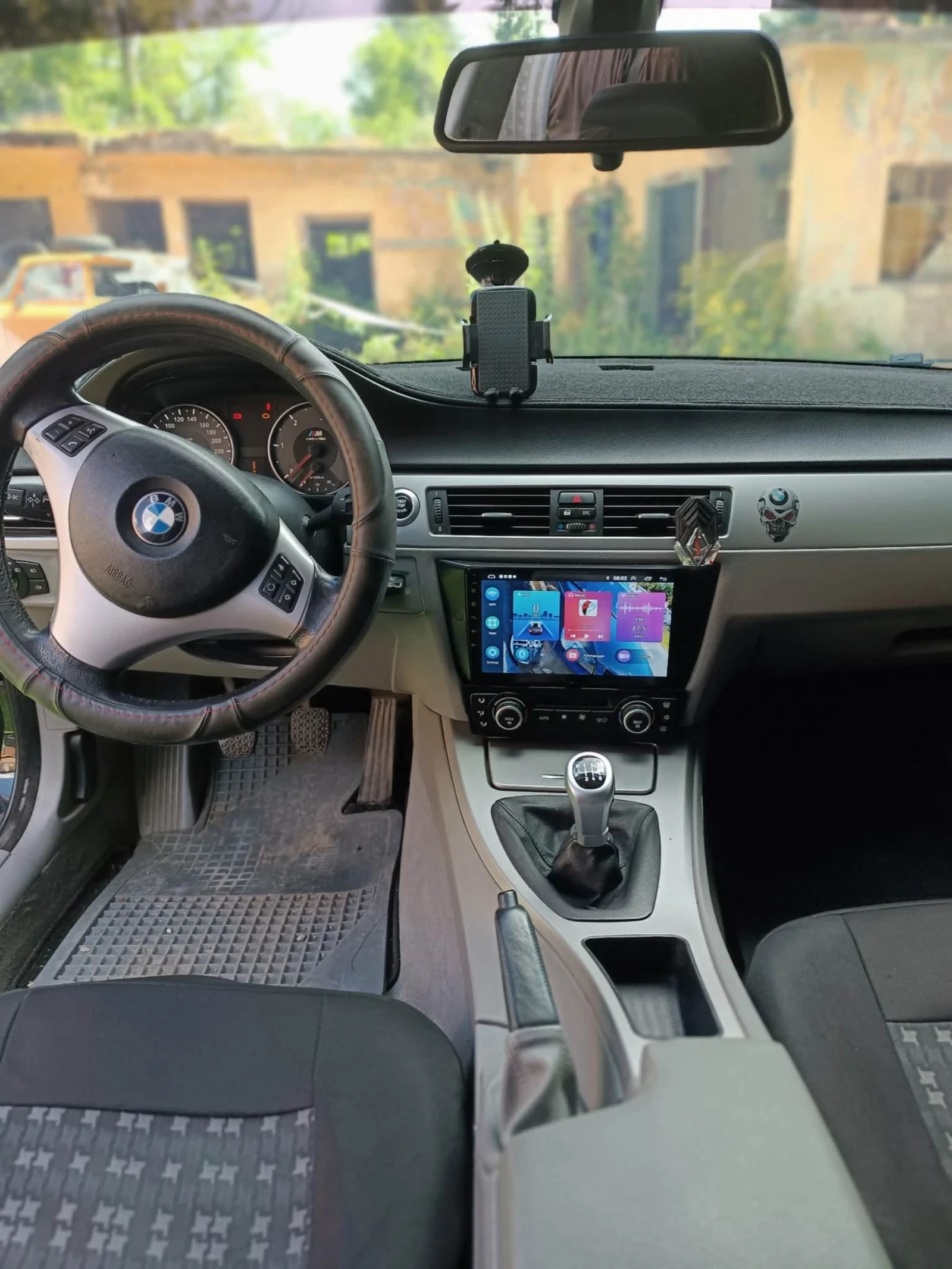 BMW 320, снимка 6 - Автомобили и джипове - 54635459