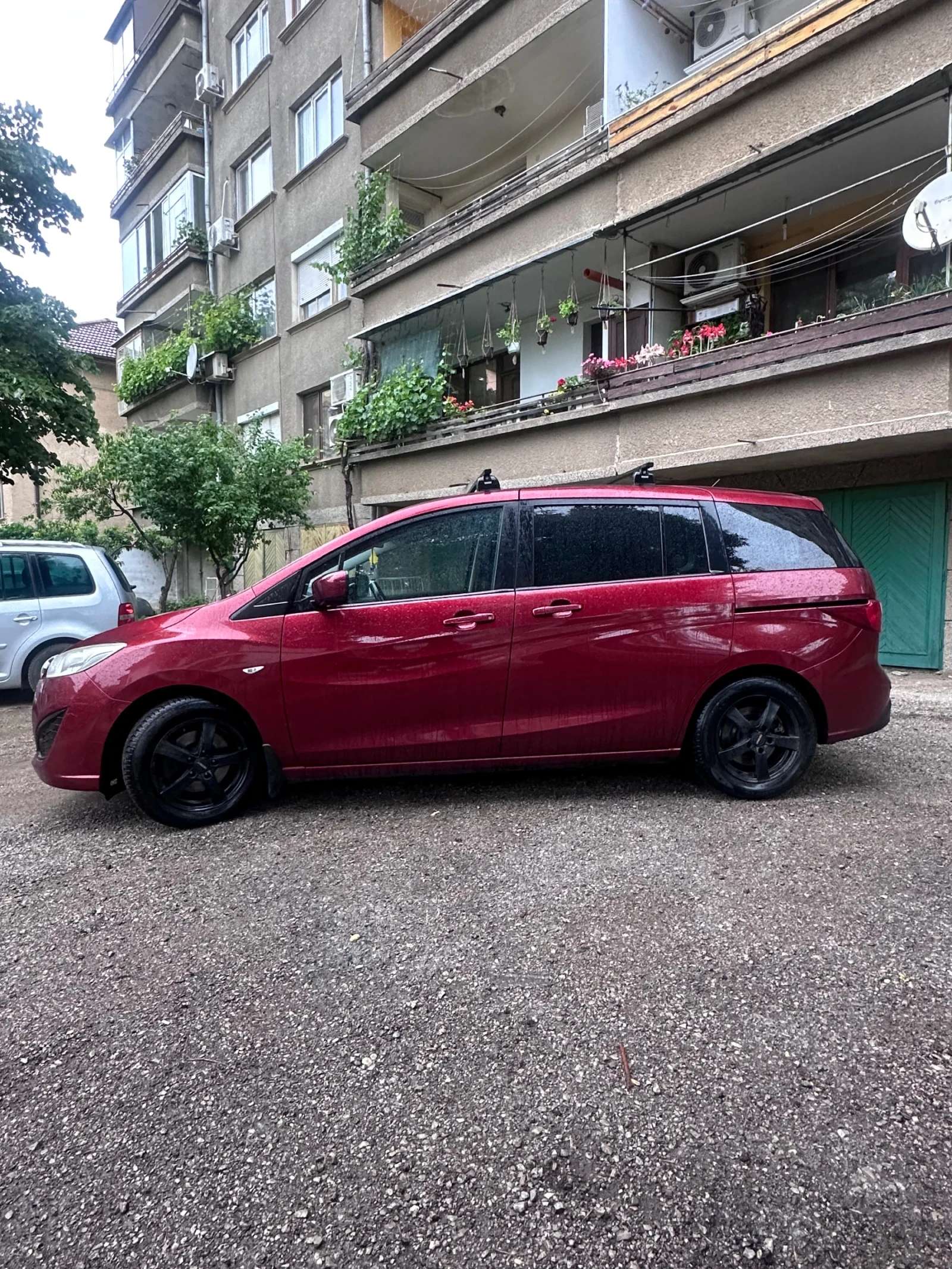 Mazda 5 1.6 7 места 2011, снимка 2 - Автомобили и джипове - 54645075