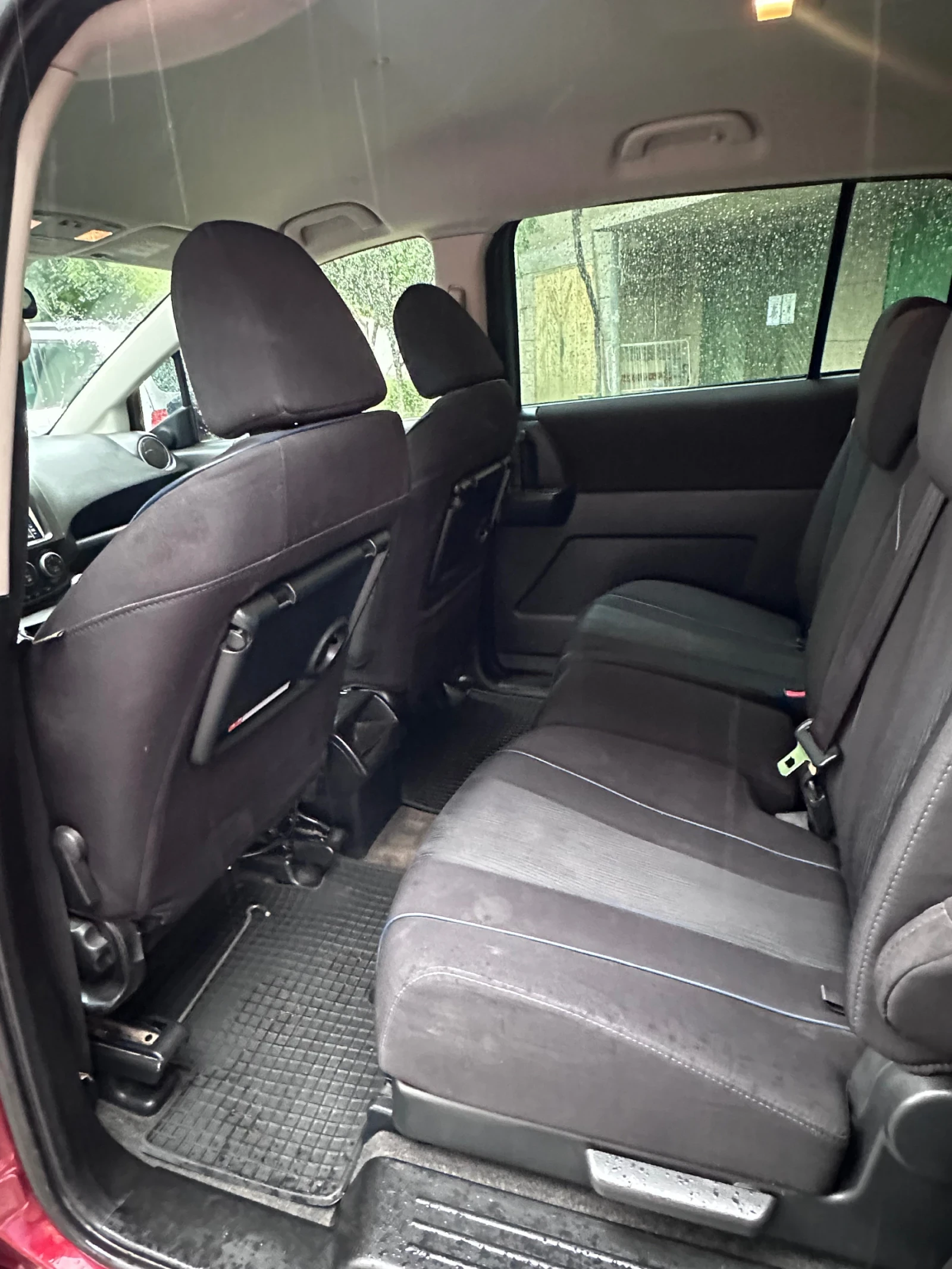 Mazda 5 1.6 7 места 2011, снимка 10 - Автомобили и джипове - 54645075