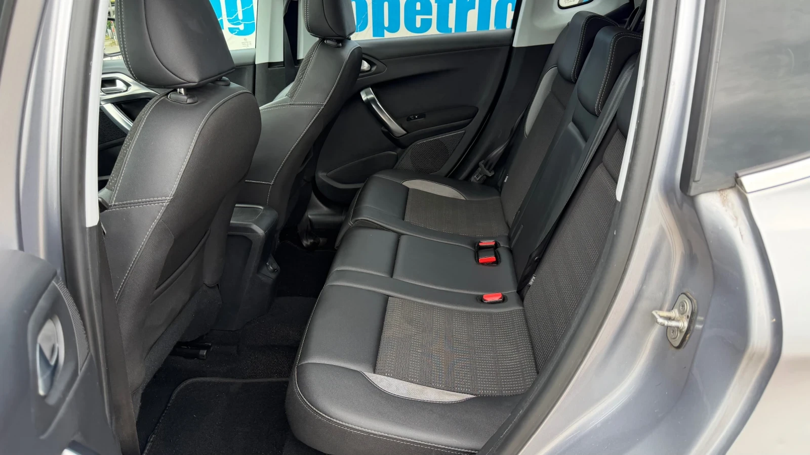 Peugeot 2008 1.6HDI ALLURE SKY, снимка 9 - Автомобили и джипове - 54655172