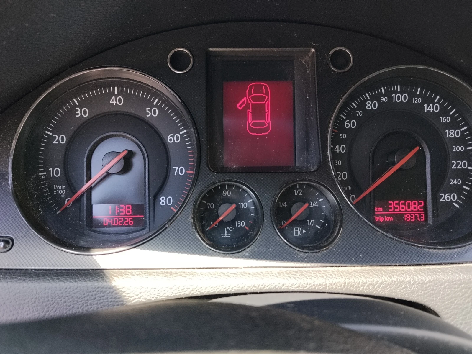 VW Passat, снимка 4 - Автомобили и джипове - 54678887