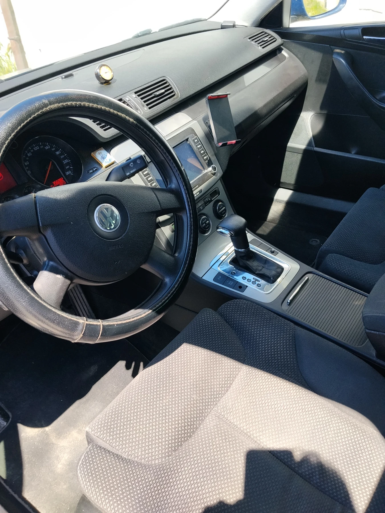 VW Passat, снимка 5 - Автомобили и джипове - 54678887