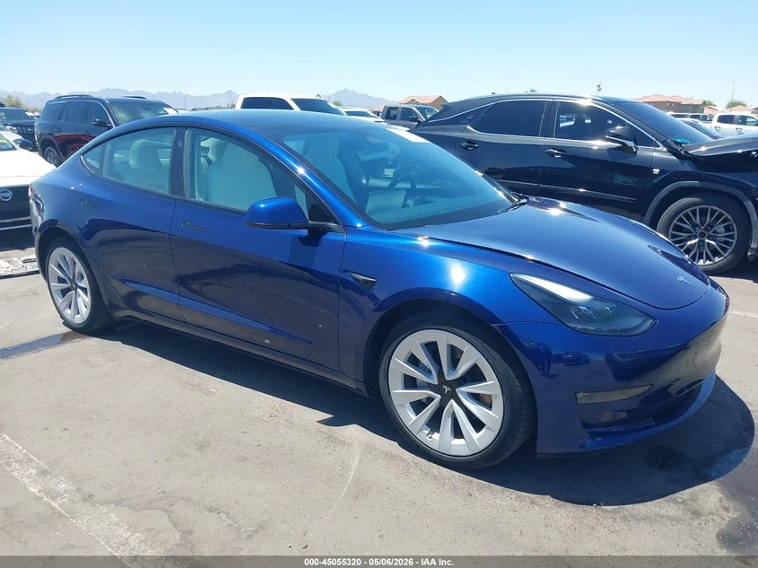 Tesla Model 3 LONG RANGE DUAL MOTOR ALL-WHEEL DRIVE, снимка 2 - Автомобили и джипове - 54743959