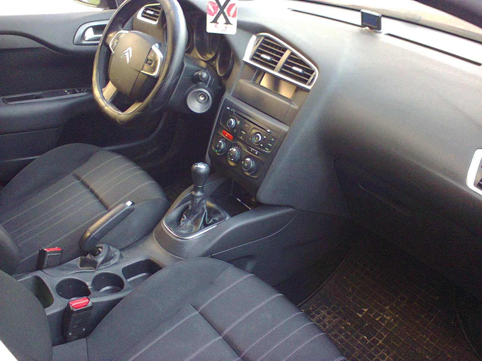Citroen C4 1.4 i бензин - EURO 5, снимка 8 - Автомобили и джипове - 54863052