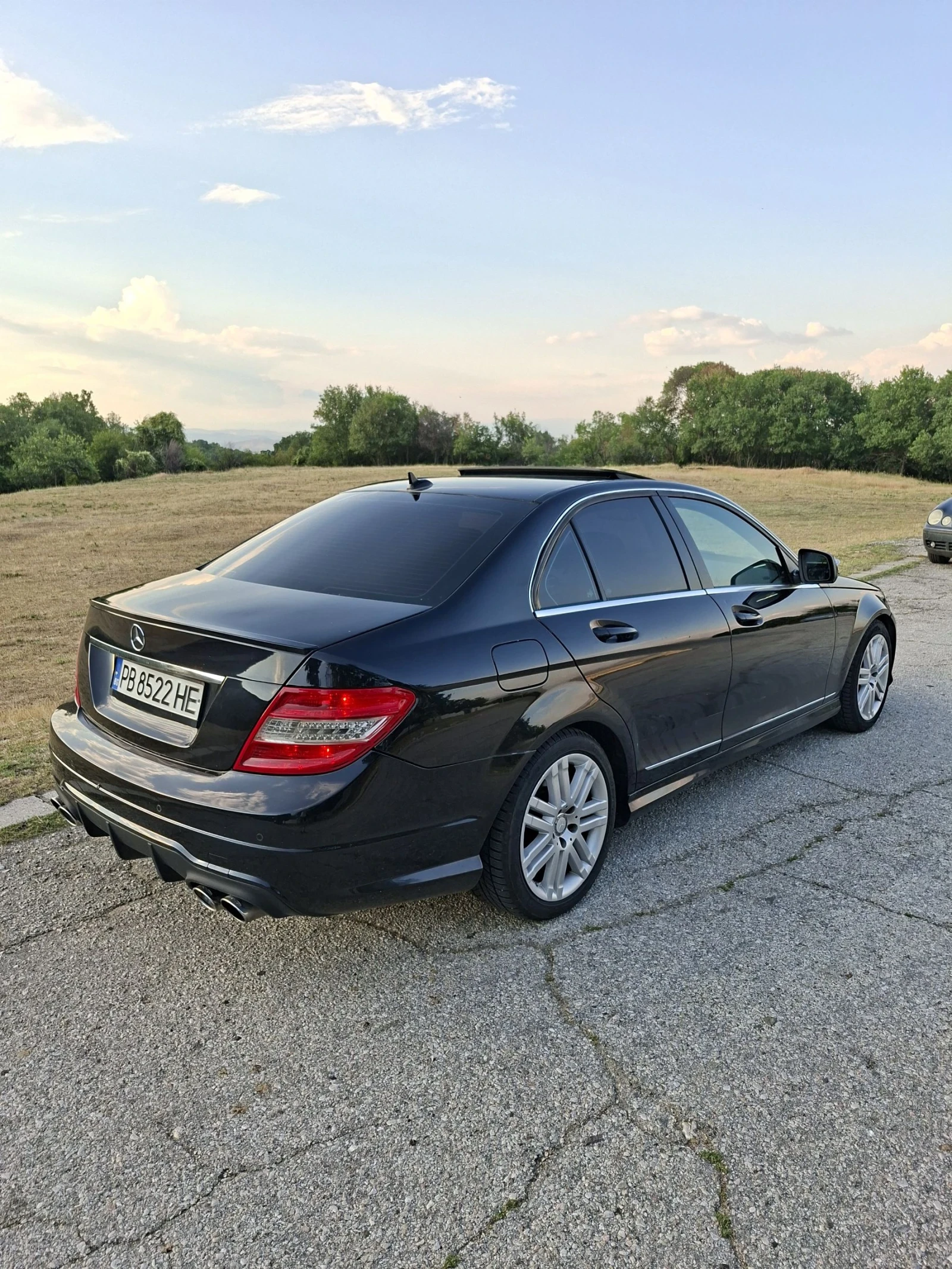 Mercedes-Benz C 300 AMG 4MATIC LPG, снимка 4 - Автомобили и джипове - 55224942