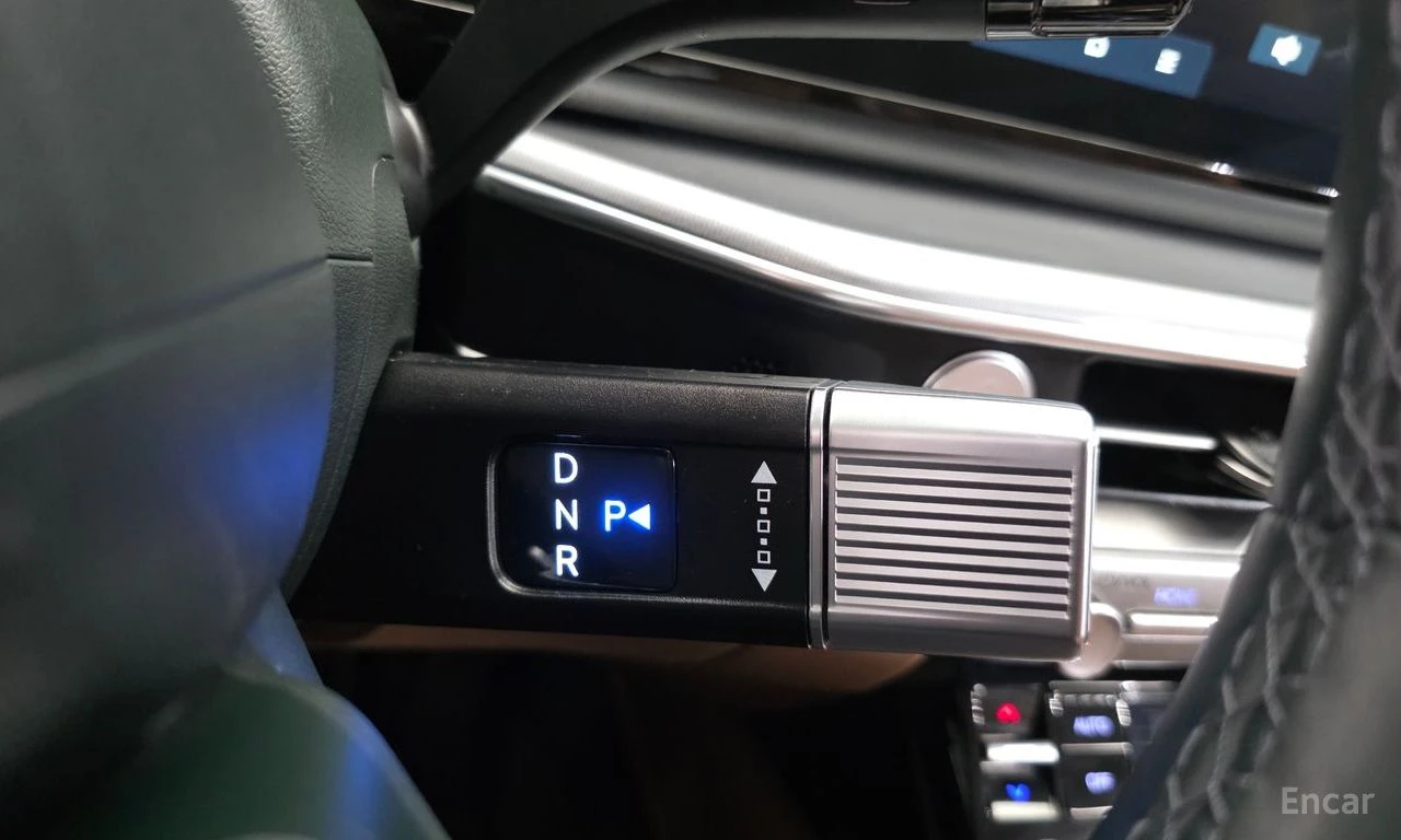 Hyundai Grandeur 3.5* LPG* PREMIUM* ОБДУХВАНЕ* ДИСТРОНИК* LANE* ASS, снимка 13 - Автомобили и джипове - 55606584