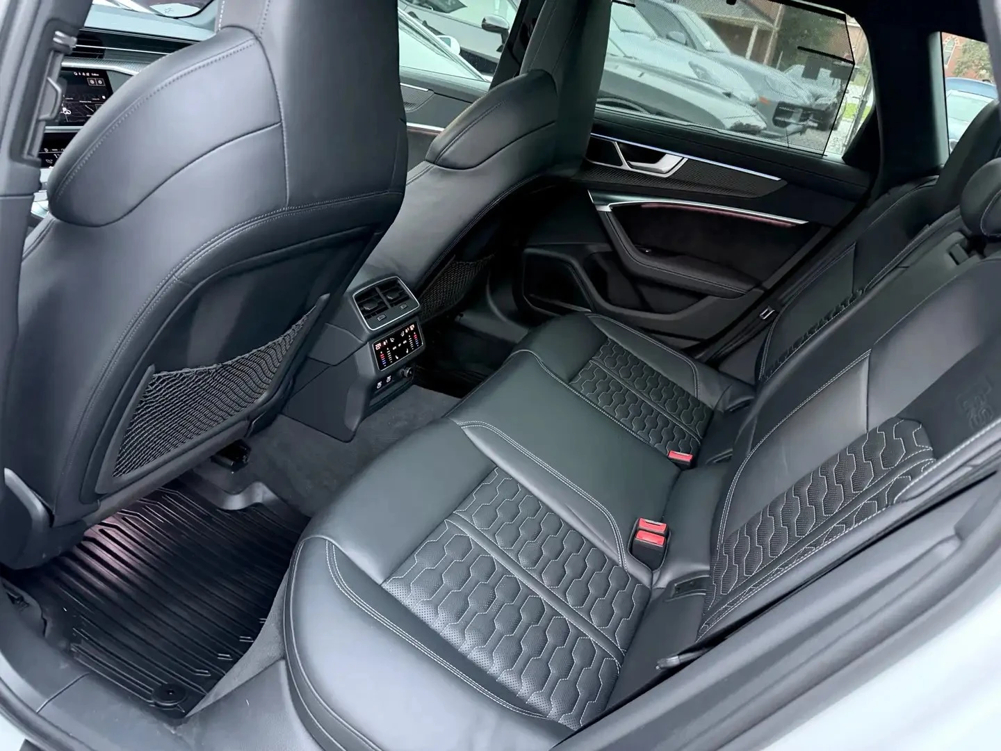 Audi Rs6 AVANT TECHNIK ЦЕНА ДО БЪЛГАРИЯ АВТОКРЕДИТ, снимка 16 - Автомобили и джипове - 55989990