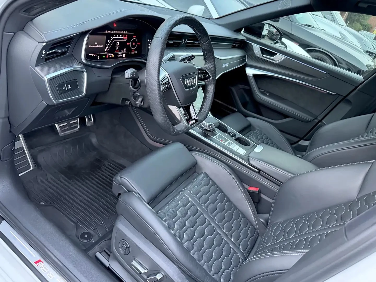 Audi Rs6 AVANT TECHNIK ЦЕНА ДО БЪЛГАРИЯ АВТОКРЕДИТ, снимка 7 - Автомобили и джипове - 55989990