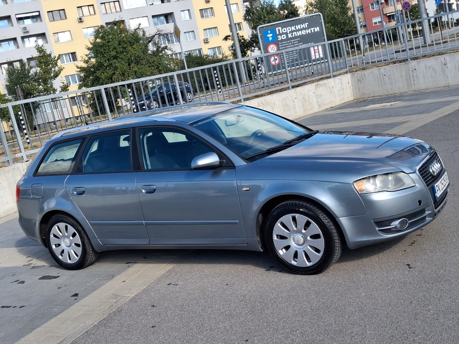 Audi A4 2.0 TDI, снимка 3 - Автомобили и джипове - 56345857