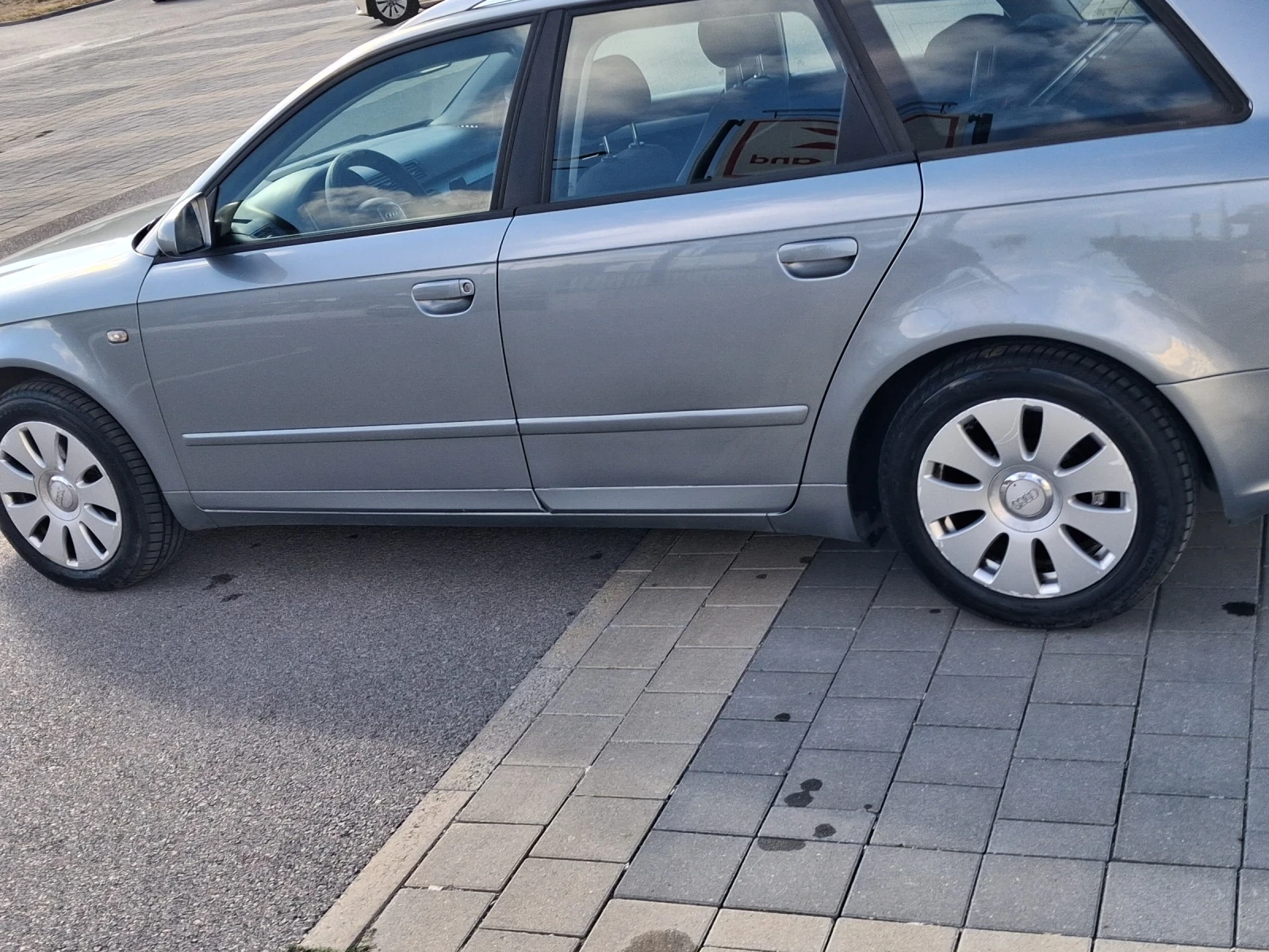 Audi A4 2.0 TDI, снимка 4 - Автомобили и джипове - 56345857