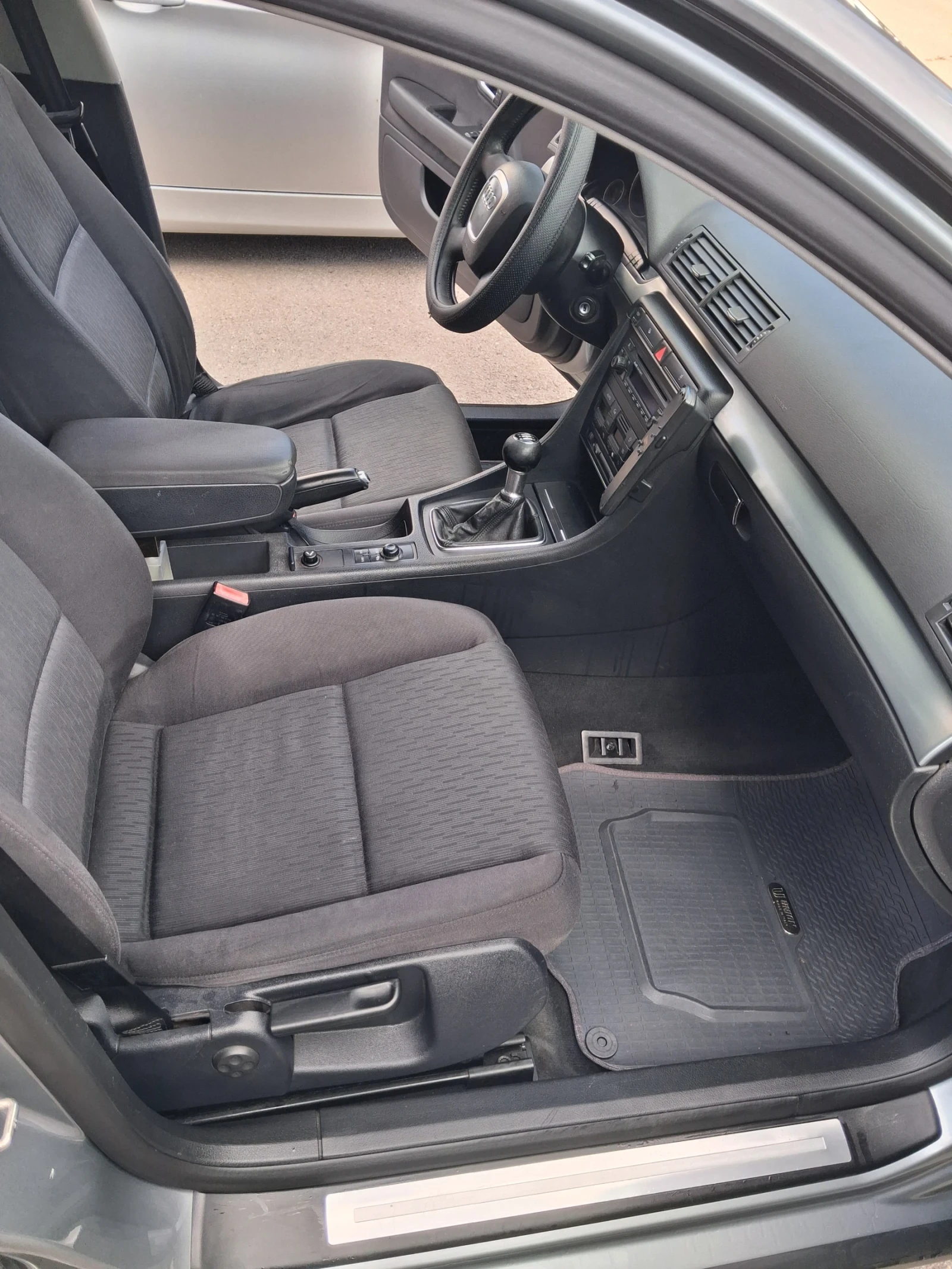 Audi A4 2.0 TDI, снимка 7 - Автомобили и джипове - 56345857