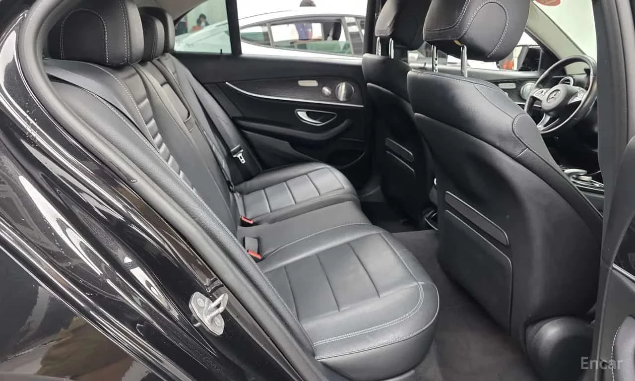 Mercedes-Benz E 300 * 4MATIC Avnatgarde * ������ ���� �� �������� | Mobile.bg � ����������� 11