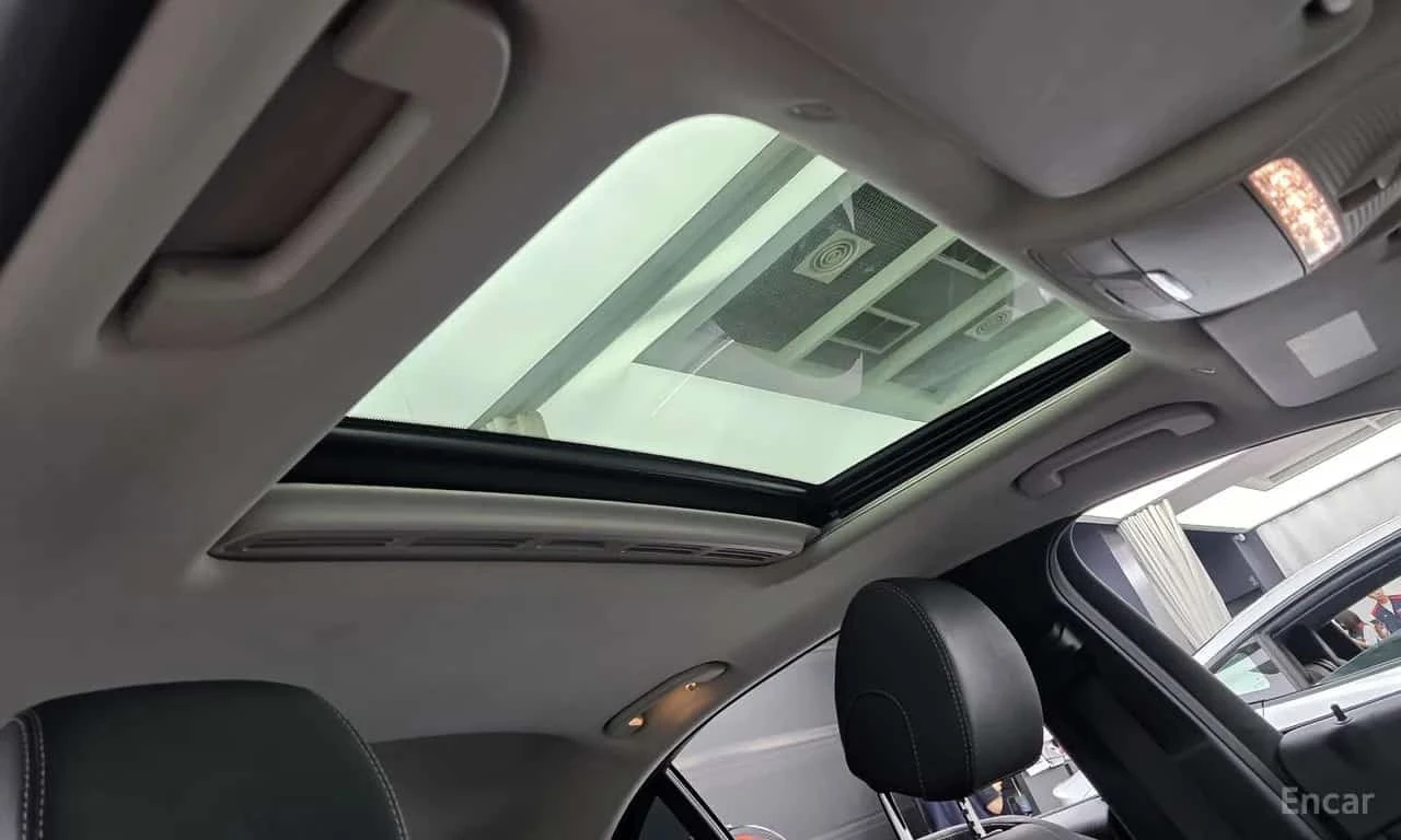 Mercedes-Benz E 300 * 4MATIC Avnatgarde * ������ ���� �� �������� | Mobile.bg � ����������� 16