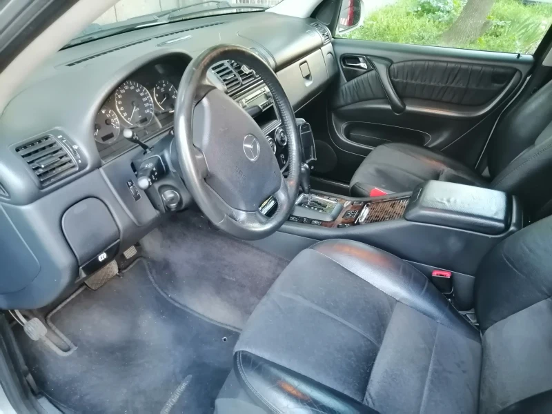 Mercedes-Benz ML 270, снимка 4 - Автомобили и джипове - 48125249