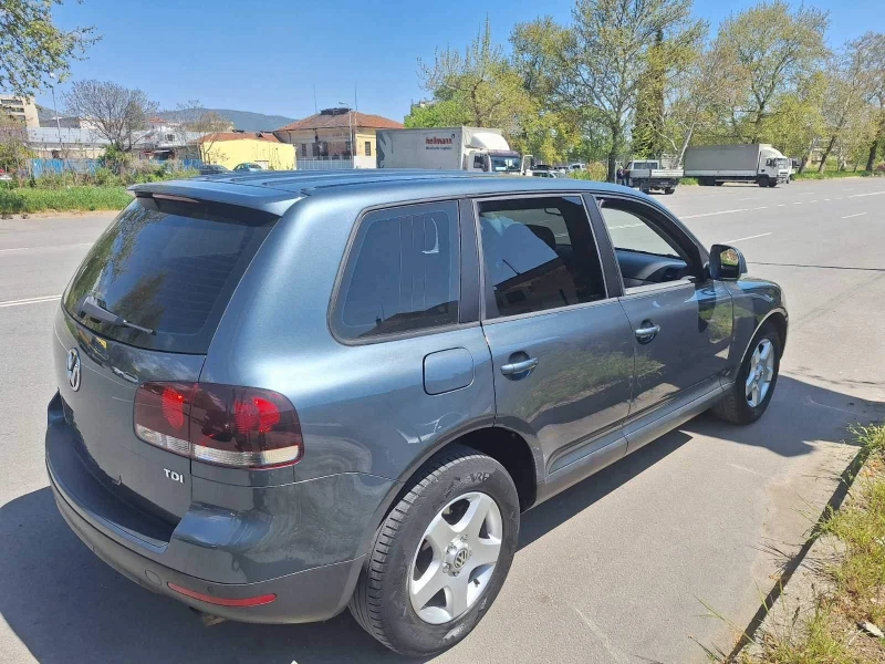 VW Touareg, снимка 3 - Автомобили и джипове - 52485007