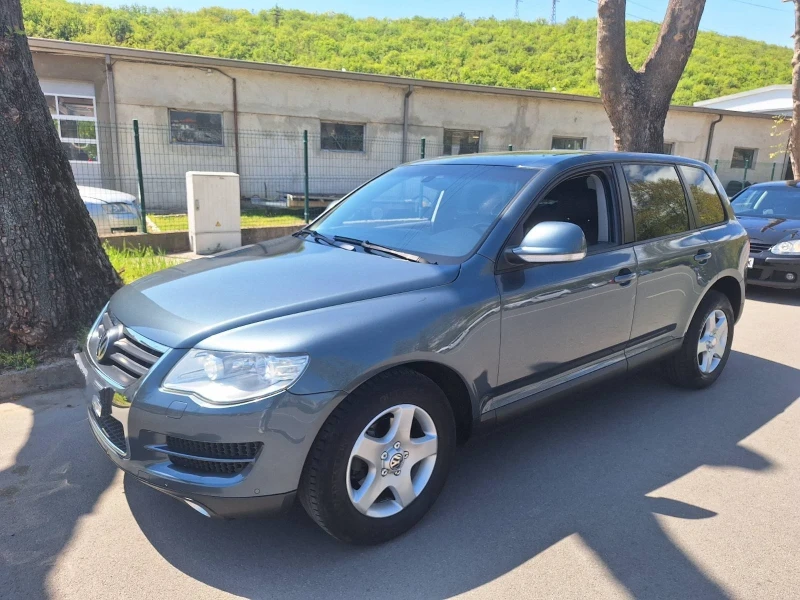 VW Touareg, снимка 2 - Автомобили и джипове - 52485007