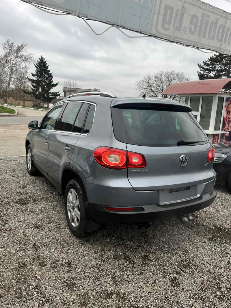 VW Tiguan Sport & Style 4X4, снимка 4 - Автомобили и джипове - 52750437