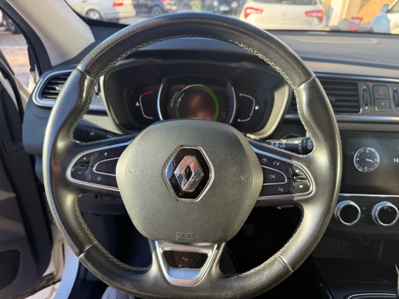 Renault Kadjar 1.5 DCI, Automatic, Keyless, Navi, снимка 8 - Автомобили и джипове - 52800987