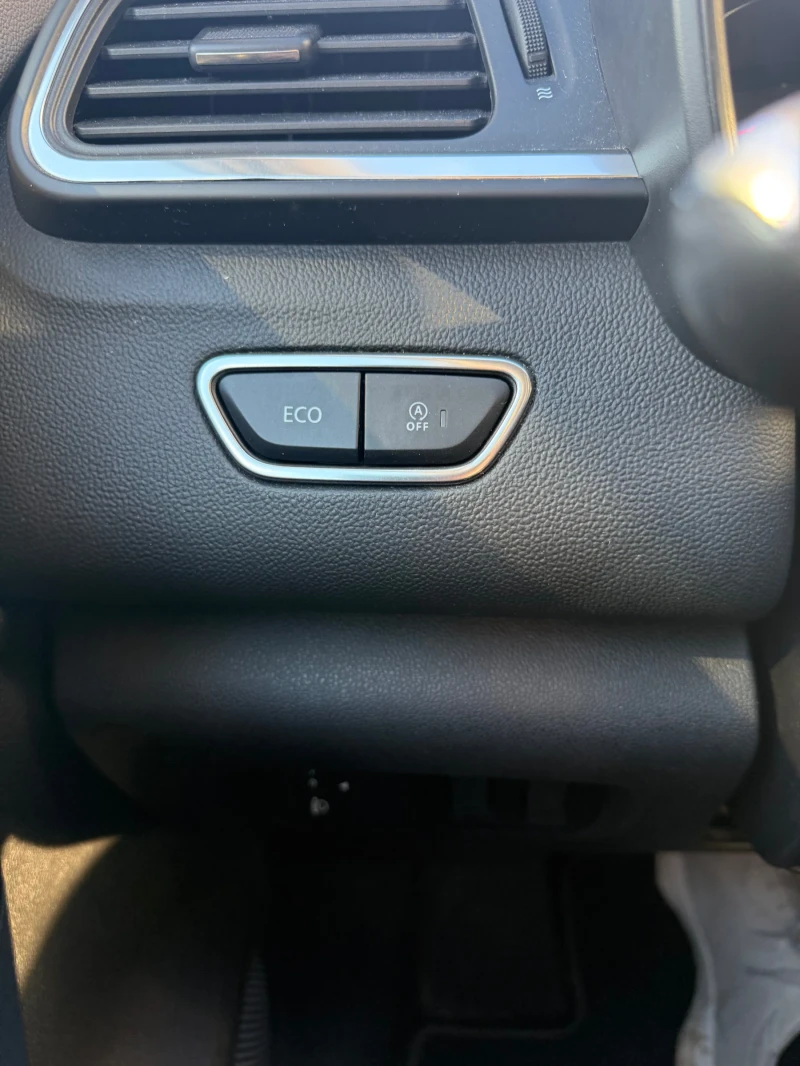 Renault Kadjar 1.5 DCI, Automatic, Keyless, Navi, снимка 14 - Автомобили и джипове - 52800987