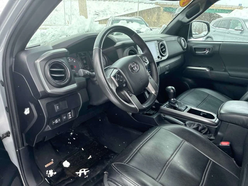 Toyota Tacoma * 4x4 Double Cab SB * DISTRONIC* KEYLESS* ПОДГРЕВИ, снимка 5 - Автомобили и джипове - 53507574