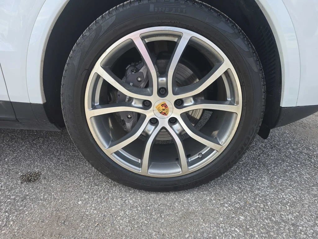 Porsche Cayenne AWD  CARFAX - изображение 7